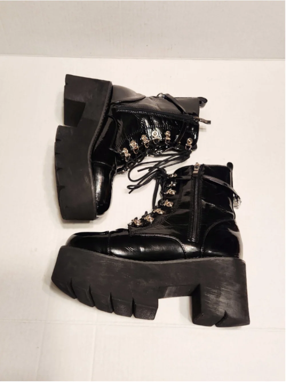 N/A edgy platform